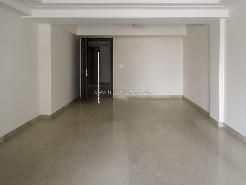 4 BHK Flat For Sale in New Friends Colony