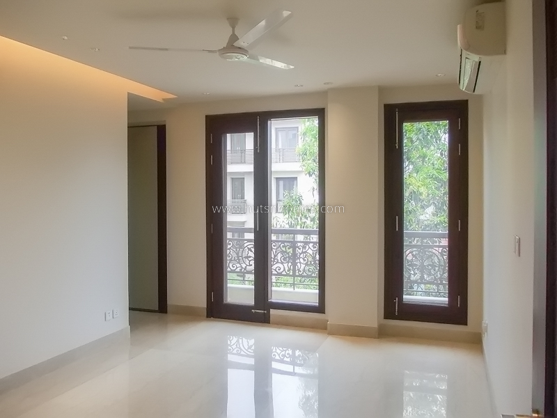 4 BHK Flat For Sale in Vasant Vihar