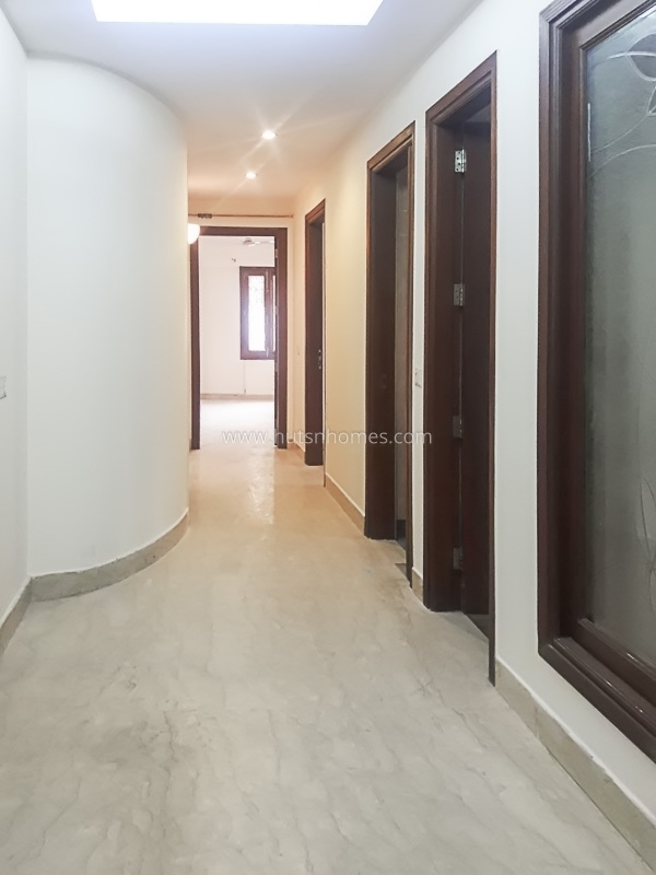 4 BHK Duplex For Sale in Vasant Vihar