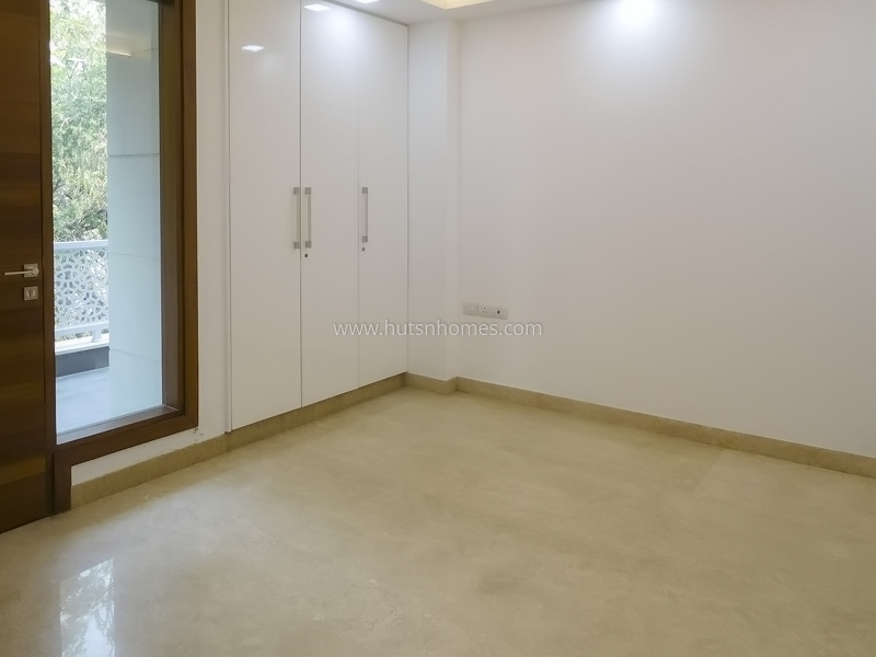 3 BHK Builder Floor For Sale in Nizamuddin East