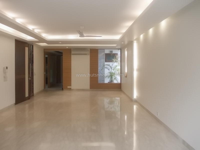 12 BHK Entire-Building For Sale in Gitanjali Enclave