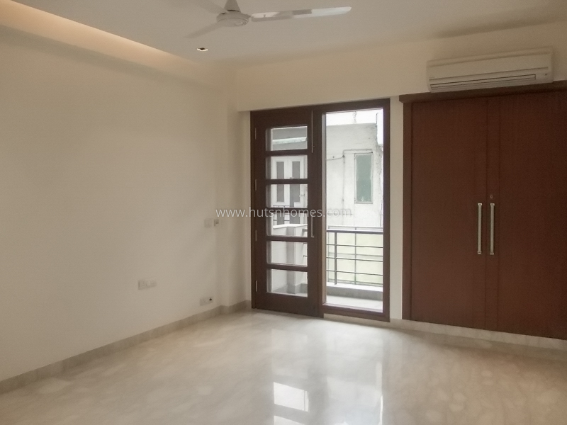 3 BHK Flat For Sale in Gitanjali Enclave