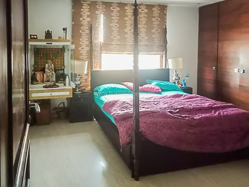 4 BHK Flat For Sale in Gulmohar Park