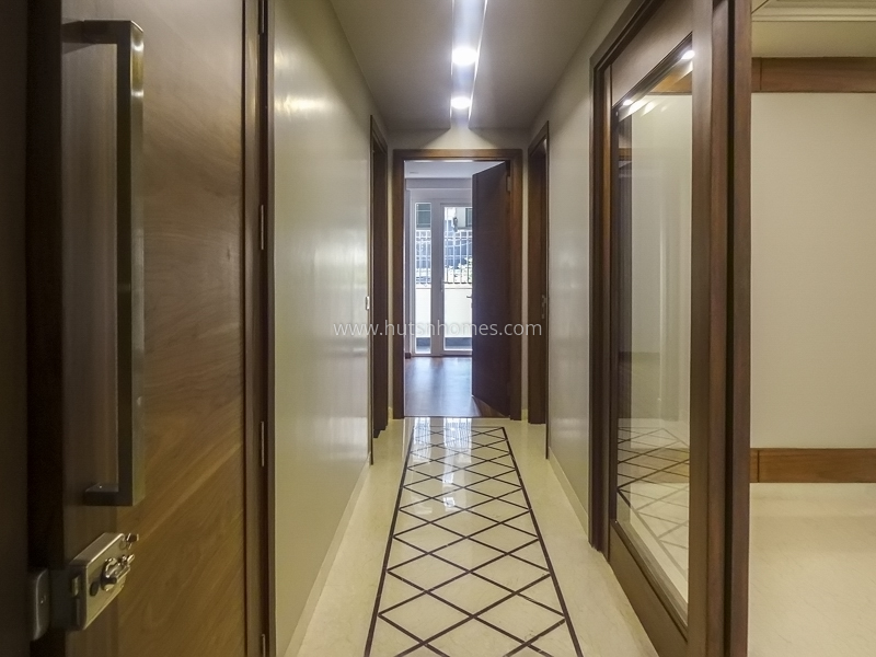 3 BHK Flat For Sale in Lajpat Nagar-3