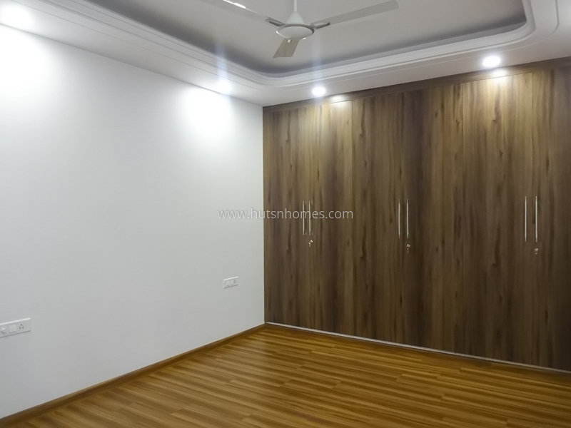 3 BHK Flat For Sale in Lajpat Nagar-3