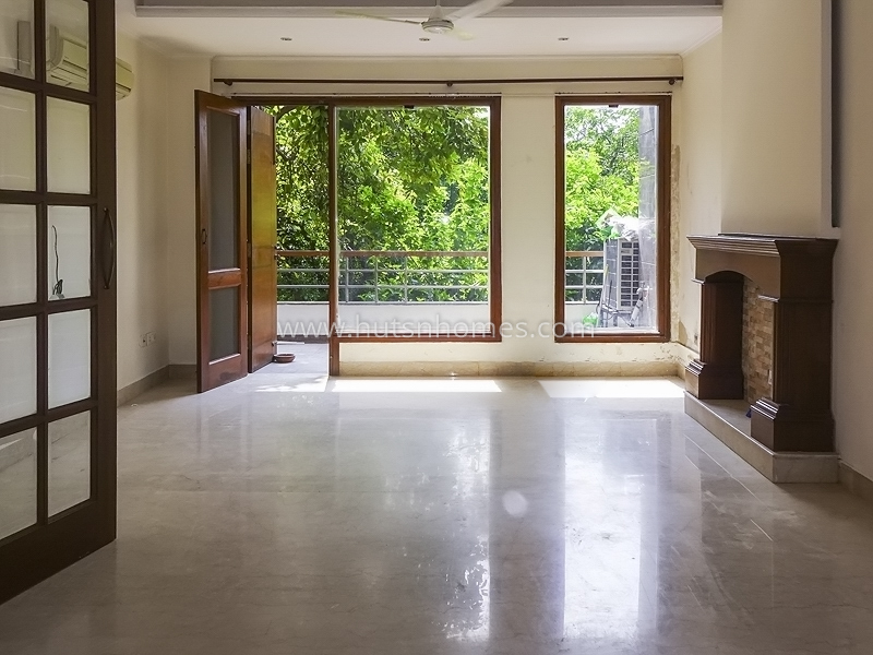 3 BHK Flat For Sale in Neeti Bagh