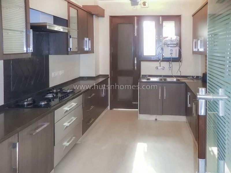 3 BHK Flat For Sale in Defence Colony