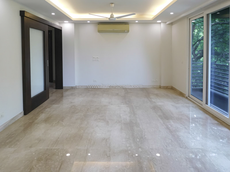 4 BHK Flat For Sale in Defence Colony