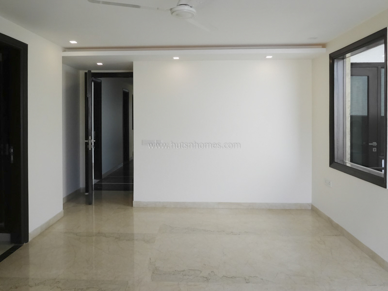 4 BHK Flat For Sale in New Friends Colony