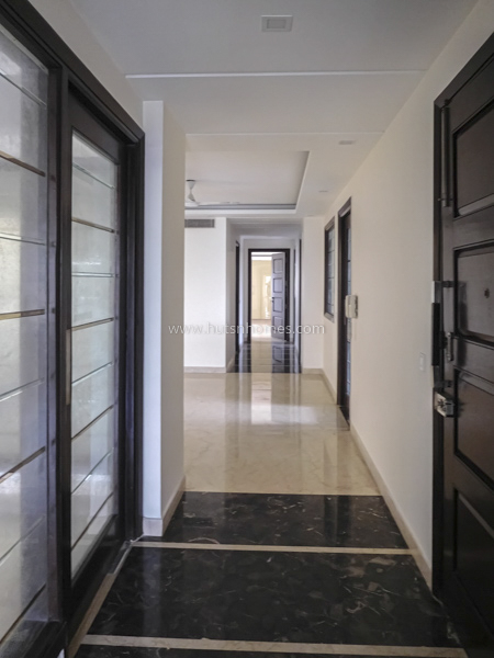 4 BHK Flat For Sale in New Friends Colony