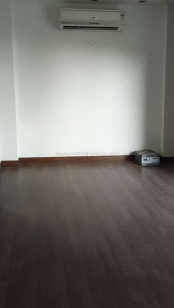 3 BHK Flat For Sale in Nizamuddin East