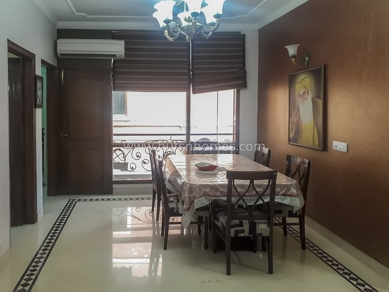 4 BHK Flat For Sale in Panchsheel Enclave