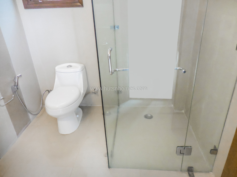 4 BHK Flat For Sale in Anand Niketan