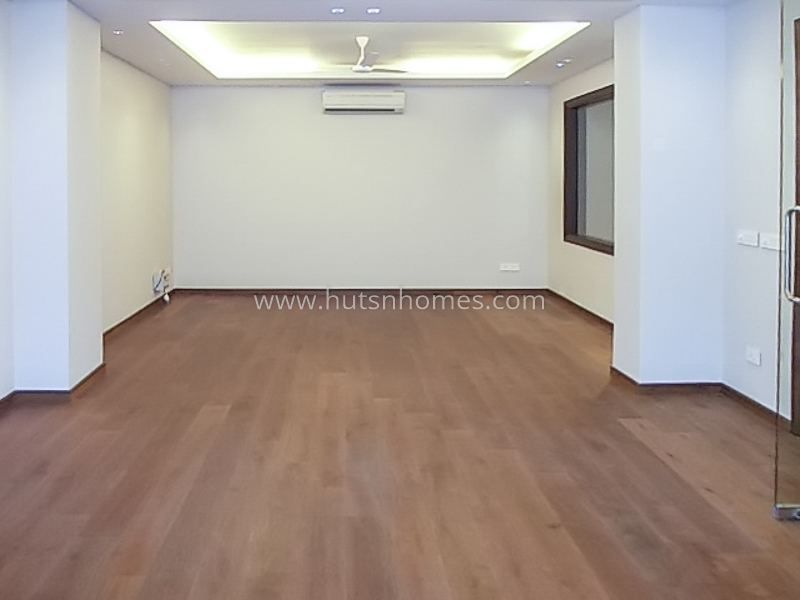 4 BHK Flat For Sale in Anand Niketan