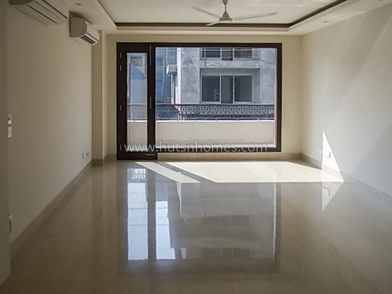 4 BHK Flat For Sale in Anand Niketan