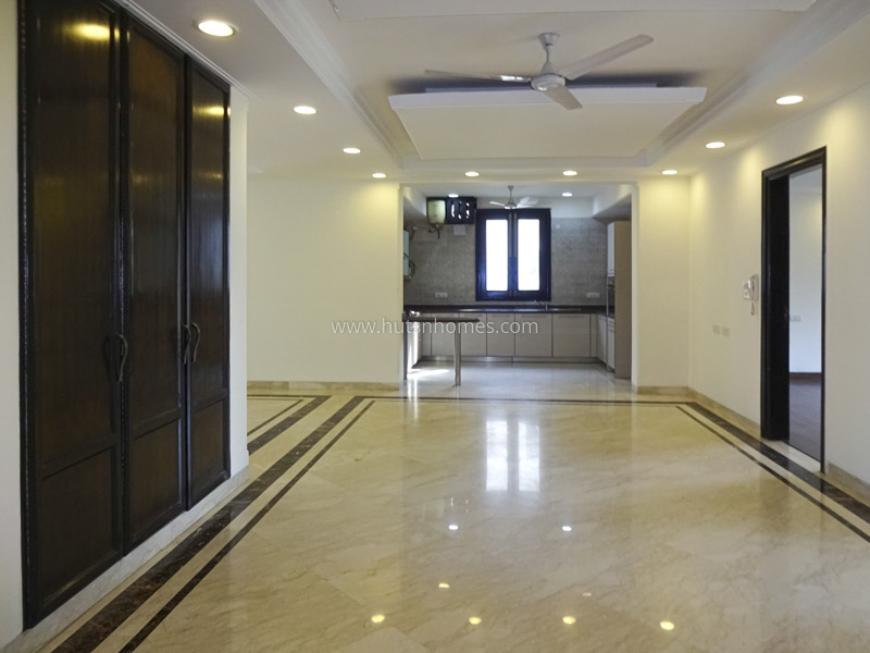 11 BHK Entire-Building For Sale in Vasant Vihar