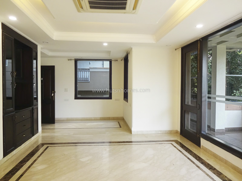 11 BHK Entire-Building For Sale in Vasant Vihar