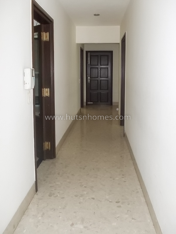 4 BHK Flat For Sale in Defence Colony