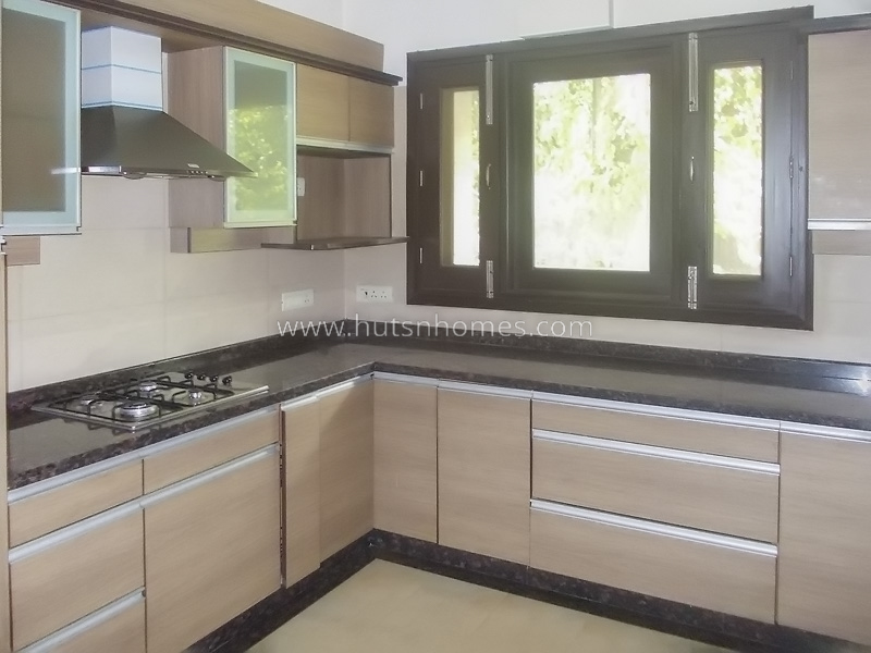 4 BHK Flat For Sale in Defence Colony