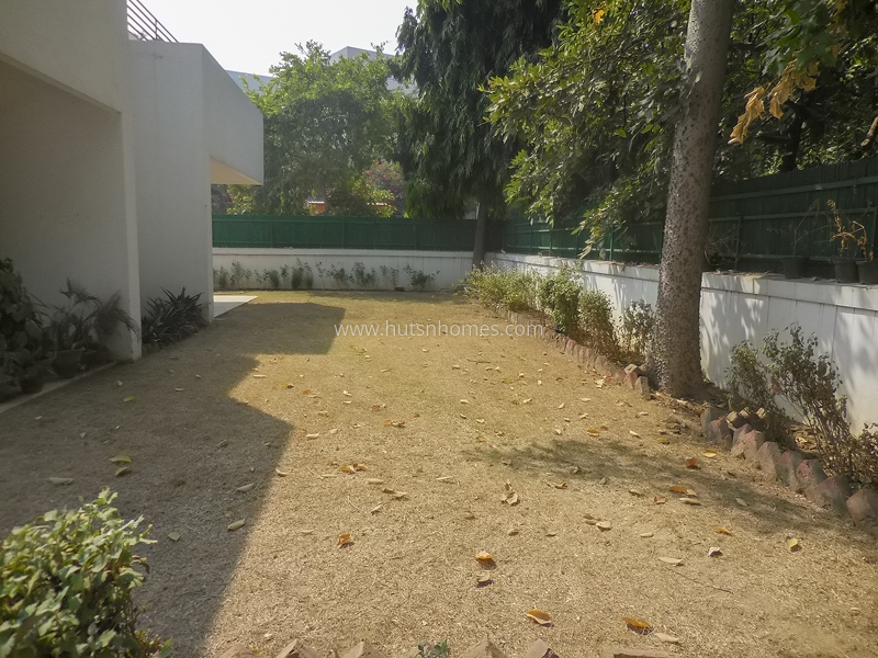 5 BHK House For Sale in Vasant Vihar