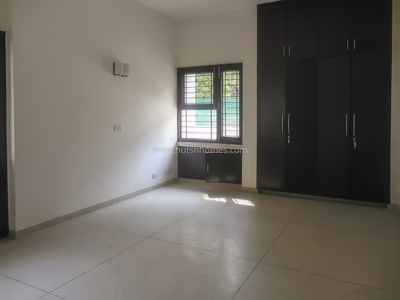 5 BHK House For Sale in Vasant Vihar