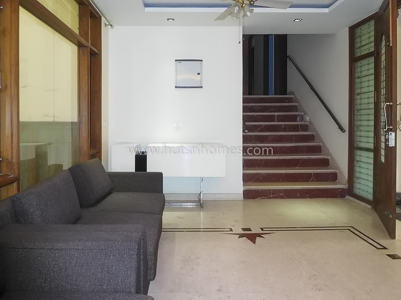 4 BHK Flat For Sale in Green Park