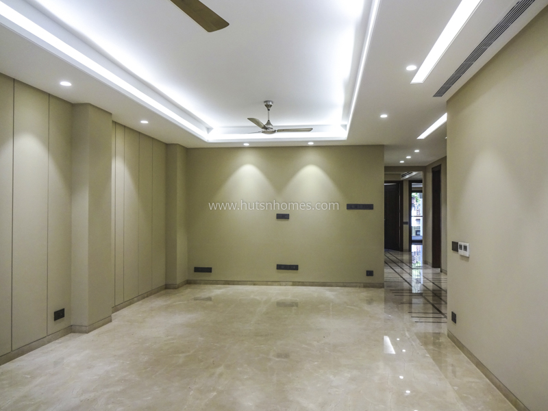 4 BHK Flat For Sale in Greater Kailash Part 2