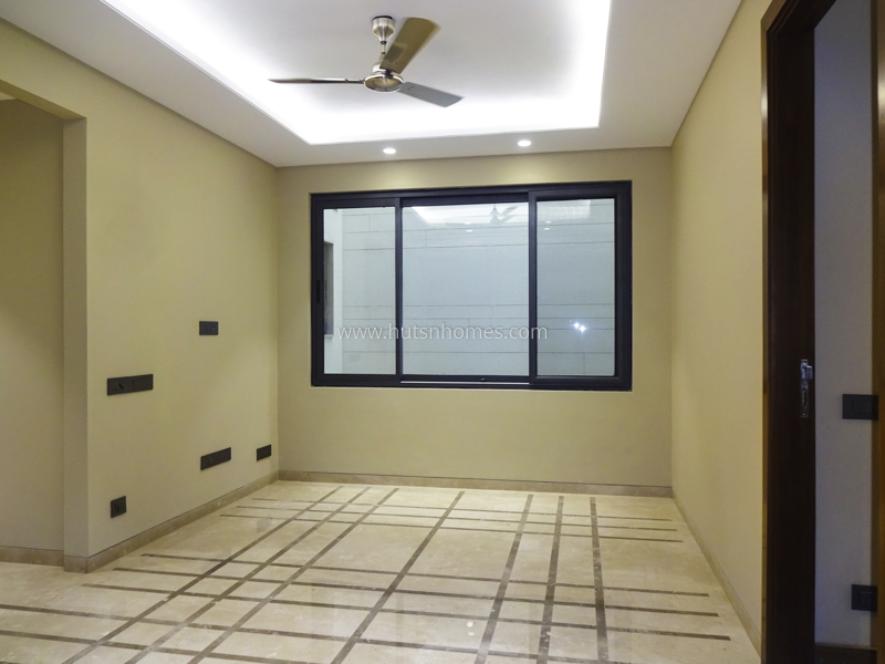 4 BHK Flat For Sale in Greater Kailash Part 2