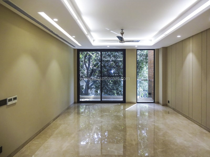 4 BHK Flat For Sale in Greater Kailash Part 2