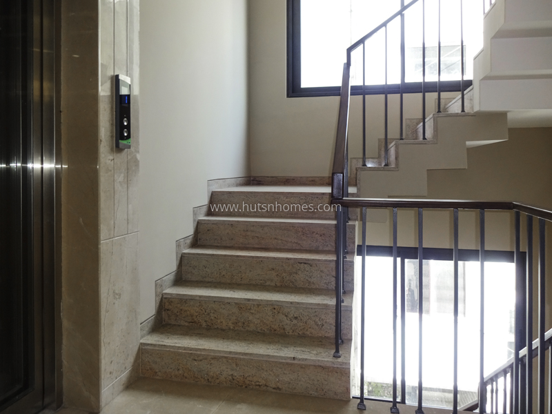 4 BHK Flat For Sale in Greater Kailash Part 2