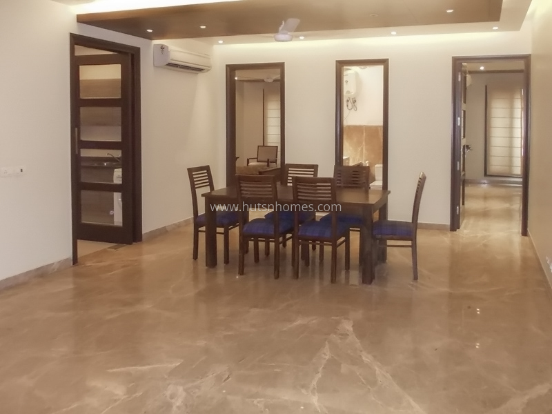 3 BHK Flat For Sale in Chanakyapuri