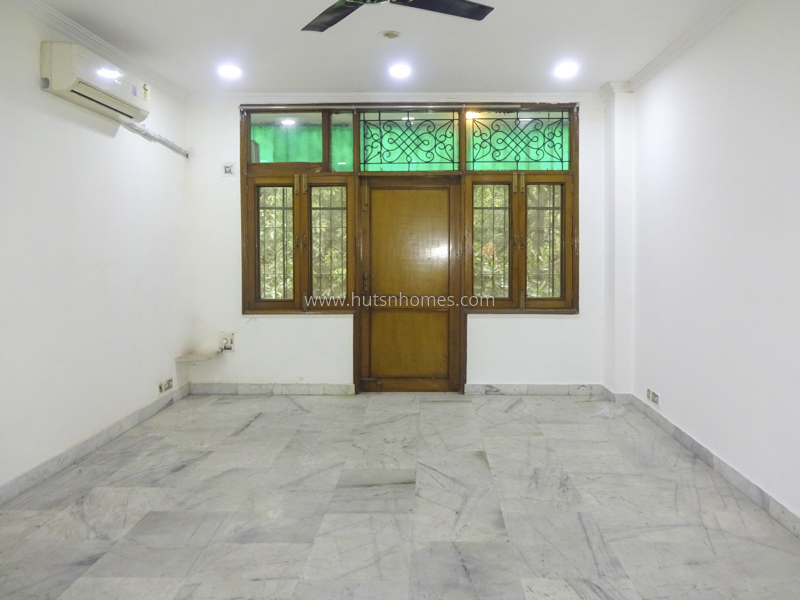 5 BHK Flat For Sale in Gitanjali Enclave