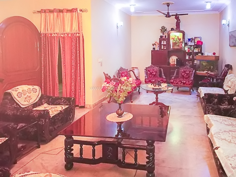 3 BHK Flat For Sale in Hauz Khas