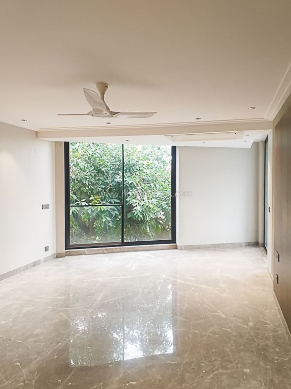 5 BHK Flat For Sale in Hauz Khas Enclave