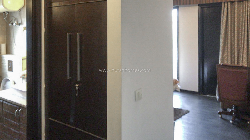 16 BHK Entire-Building For Sale in Greater Kailash Part 1