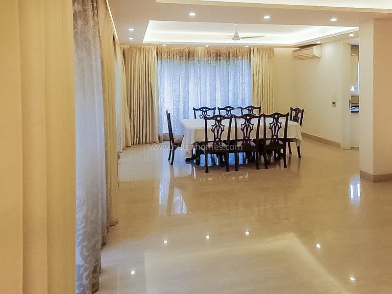 4 BHK Flat For Sale in Panchsheel Park