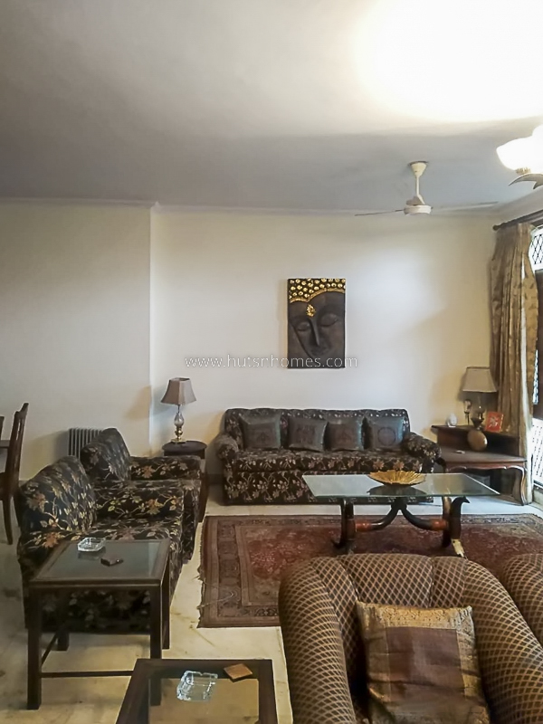 4 BHK Flat For Sale in Panchsheel Park