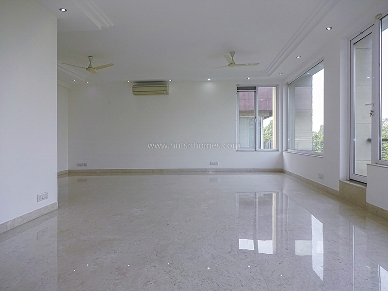 4 BHK Flat For Sale in Panchsheel Park