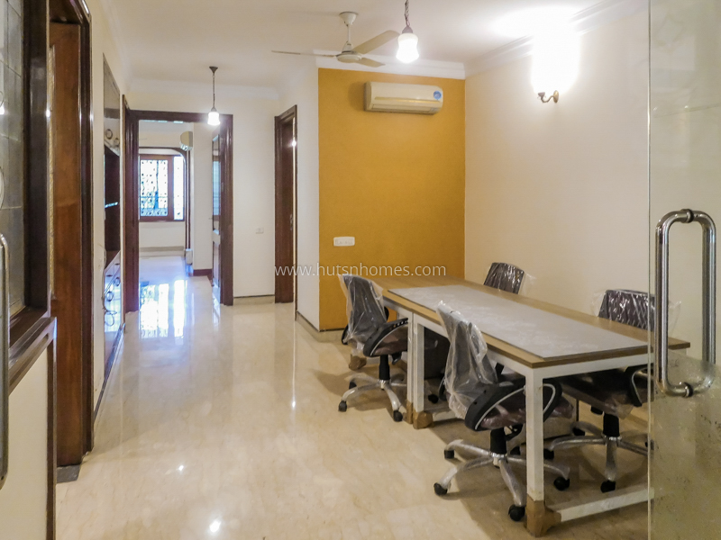 4 BHK Flat For Sale in Panchsheel Park