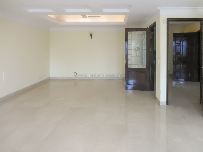 4 BHK Flat For Rent in Shanti Niketan