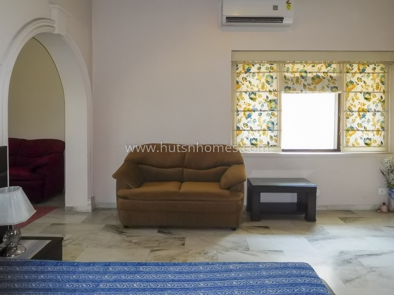 3 BHK Flat For Rent in Vasant Vihar