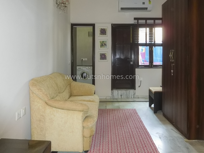 3 BHK Flat For Rent in Vasant Vihar