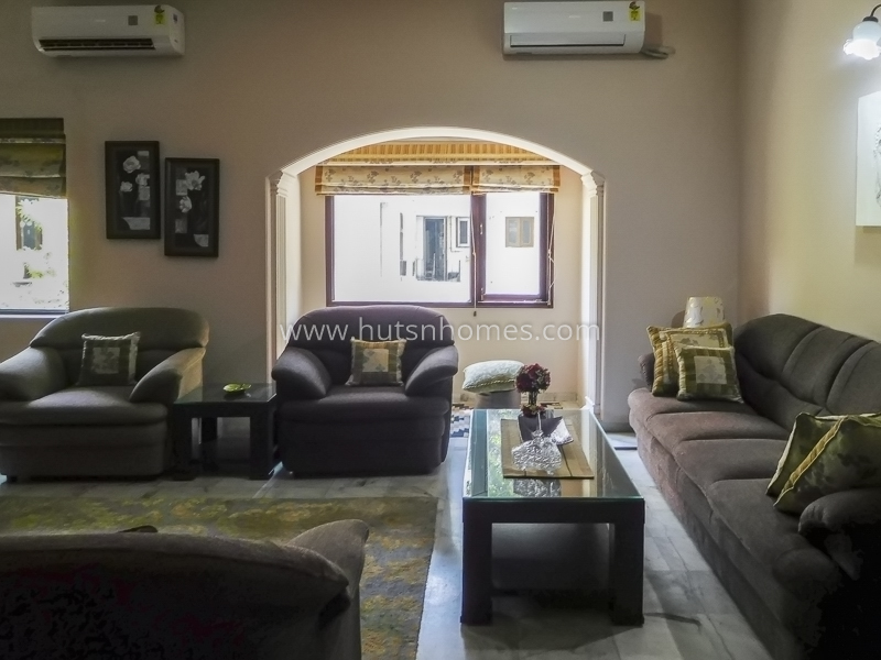 3 BHK Flat For Rent in Vasant Vihar