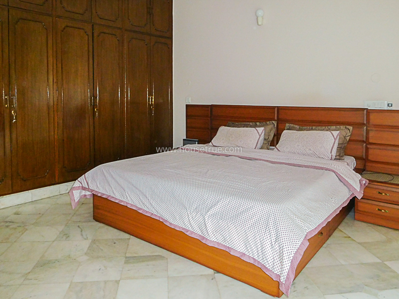 3 BHK Flat For Rent in Vasant Vihar