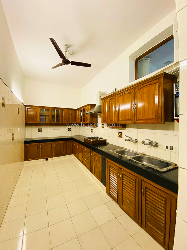 3 BHK Flat For Rent in Jor Bagh