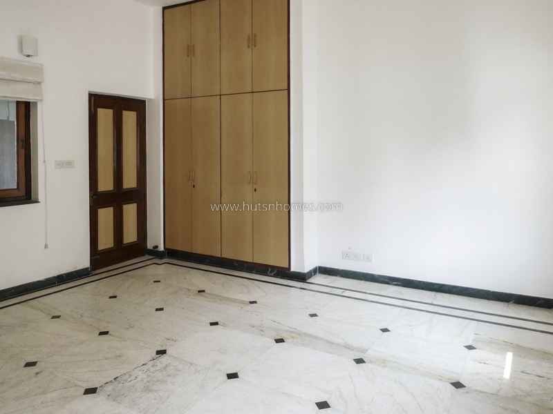 3 BHK Flat For Rent in Sundar Nagar