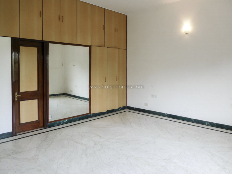 3 BHK Flat For Rent in Sundar Nagar