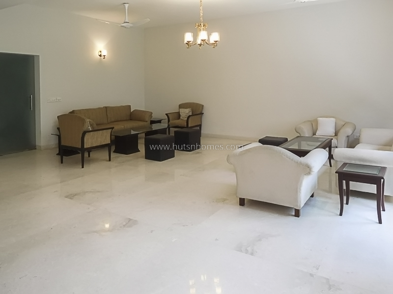 3 BHK Flat For Rent in Golf Links