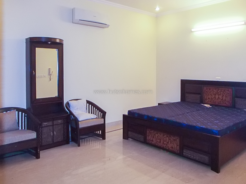 3 BHK Flat For Rent in Vasant Vihar