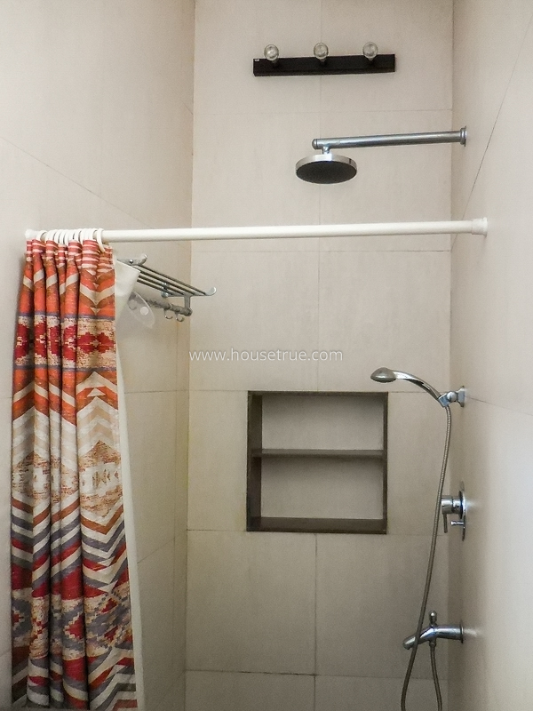 2 BHK Flat For Rent in Golf Links